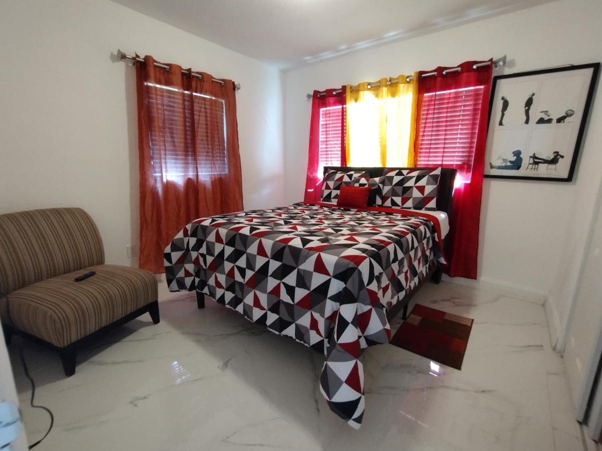 Cheerful 3-Bedroom Home /Ac+ Free Parking North Miami Beach Kültér fotó